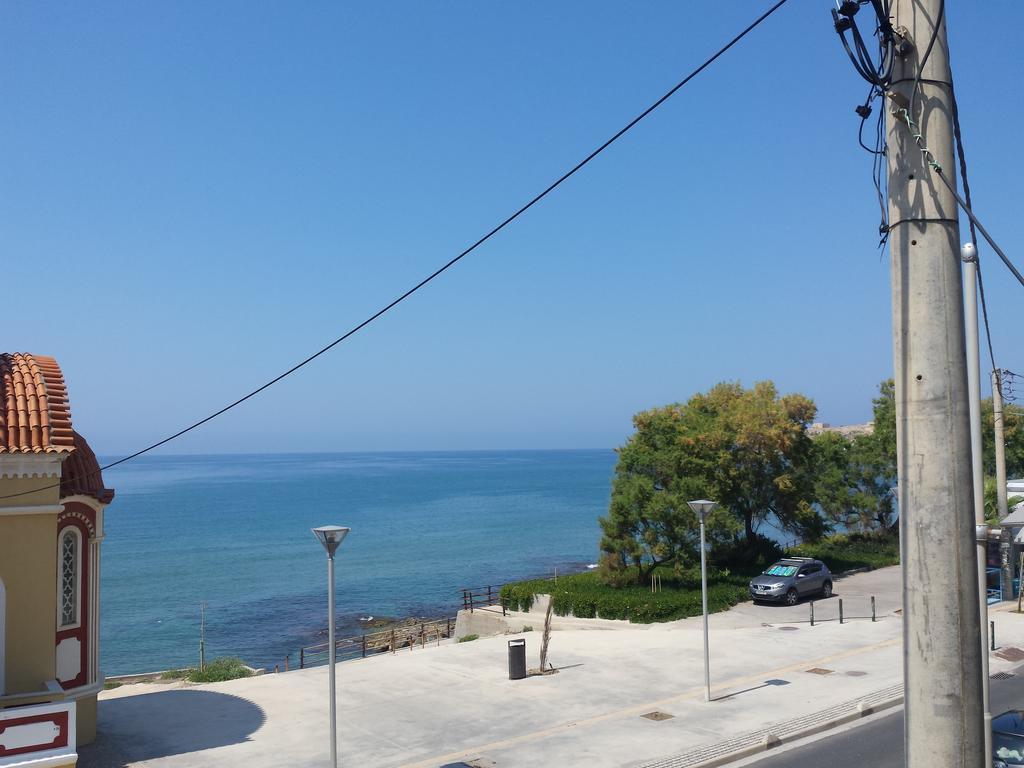 Apartment Froso On The Beach Rethymno  Room photo